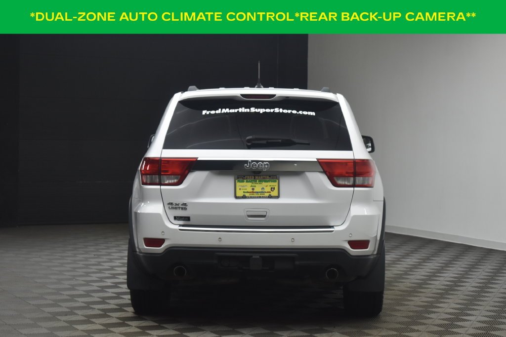 Used 2013 Bright White Clearcoat Jeep Limited image 7