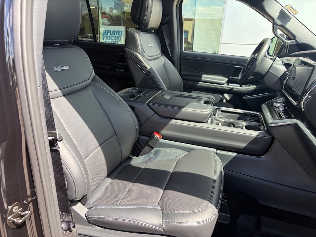 New 2027 Agate Black Metallic Ford MAX Platinum image 30