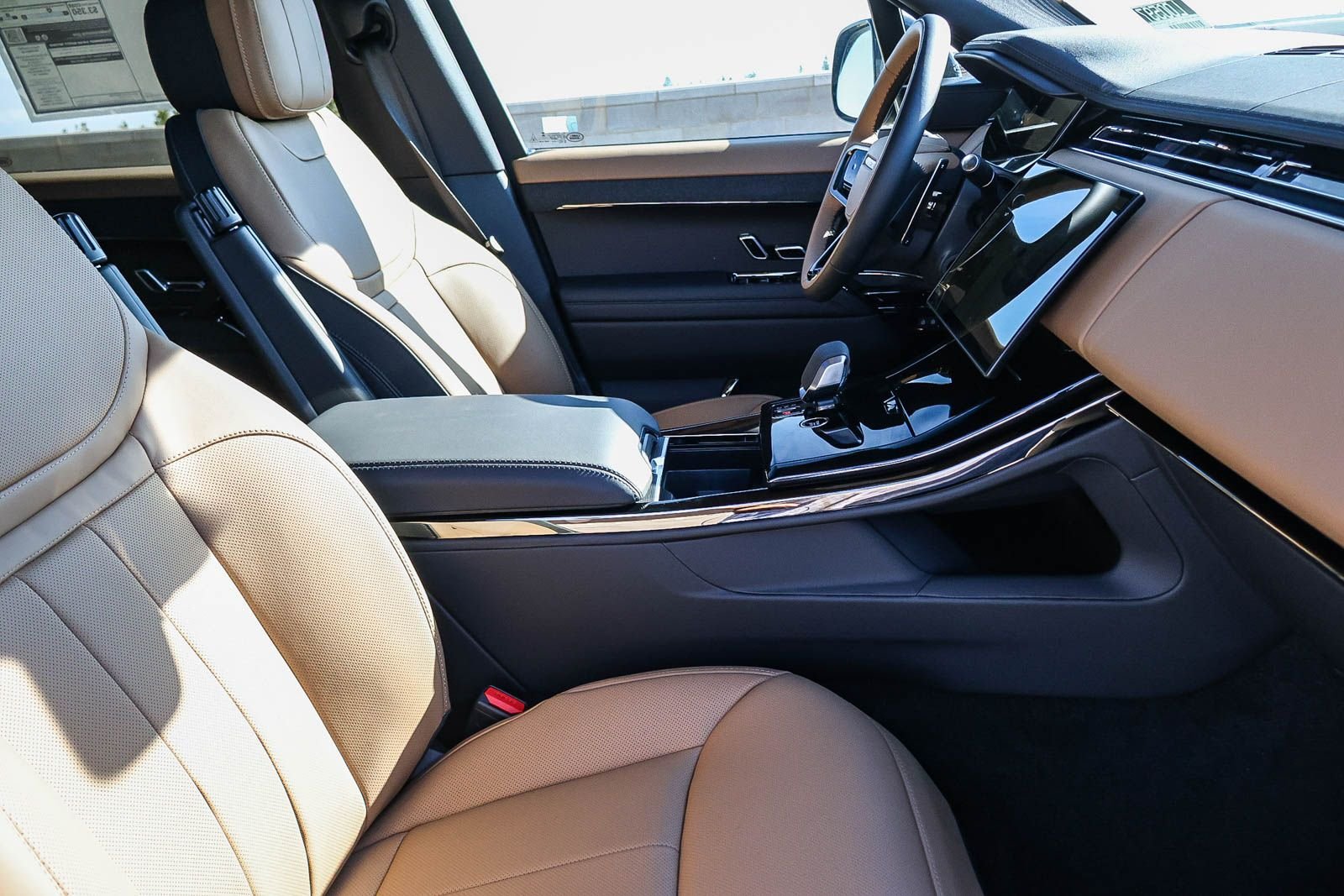 2025 Land Rover Range Rover Sport Dynamic SE - Photo 17
