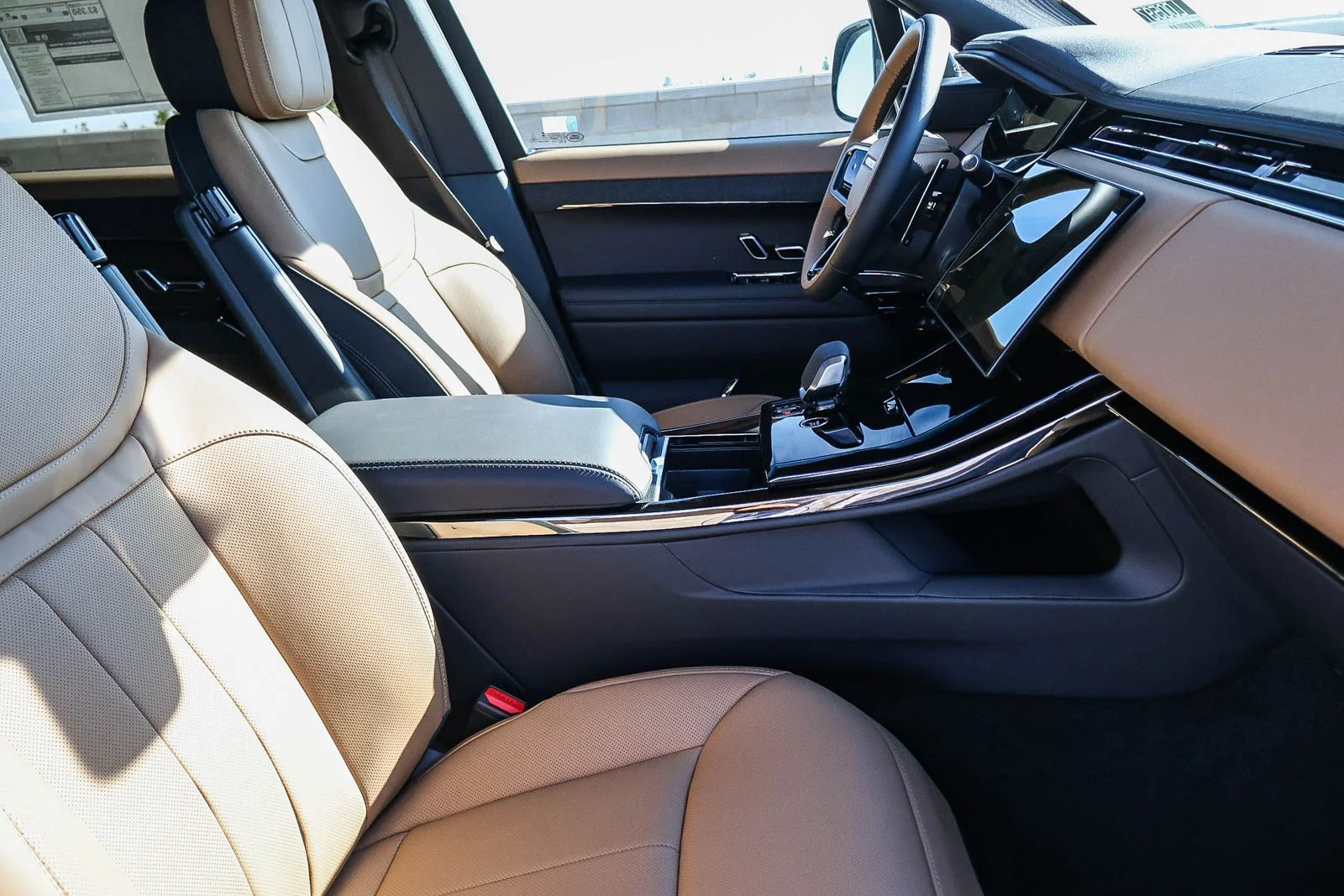2025 Land Rover Range Rover Sport Dynamic SE - Photo 17