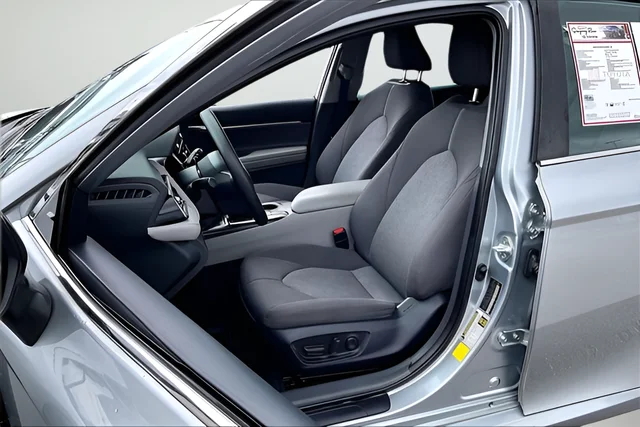 Used 2023 Silver Toyota LE image 18