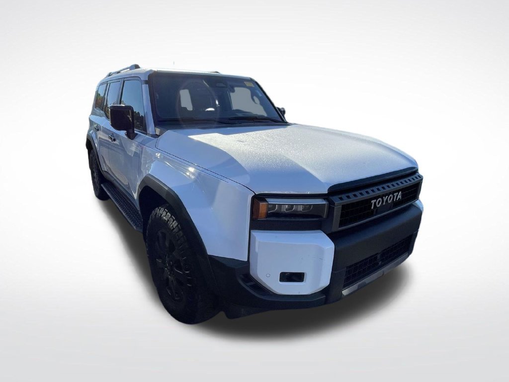 Used 2025 White Toyota Base image 1