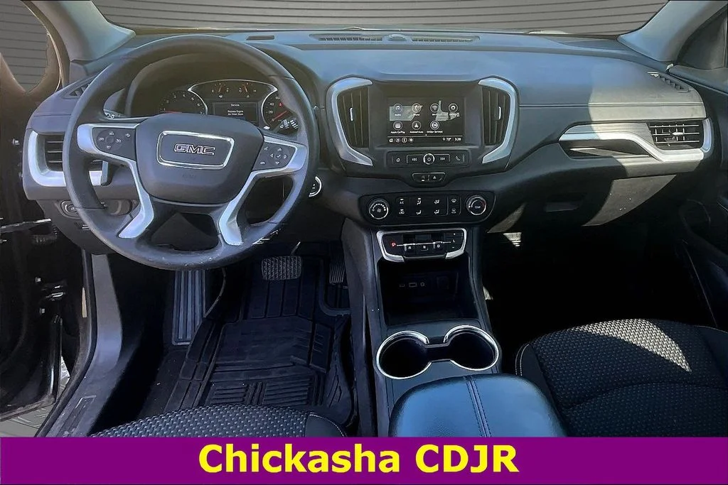 Used 2022 Black GMC SLE image 7