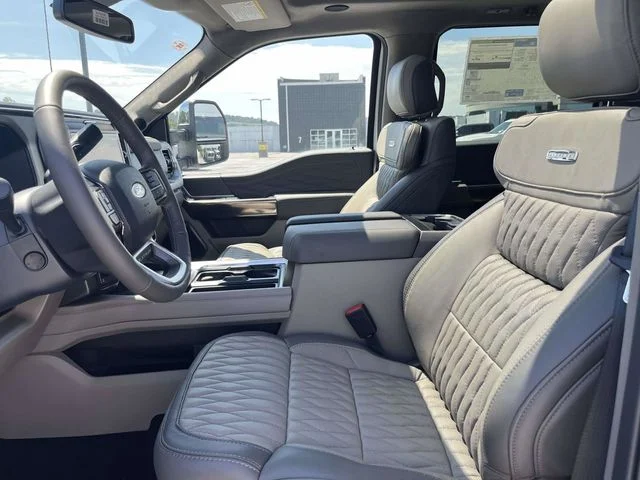New 2026 White Ford Platinum image 15