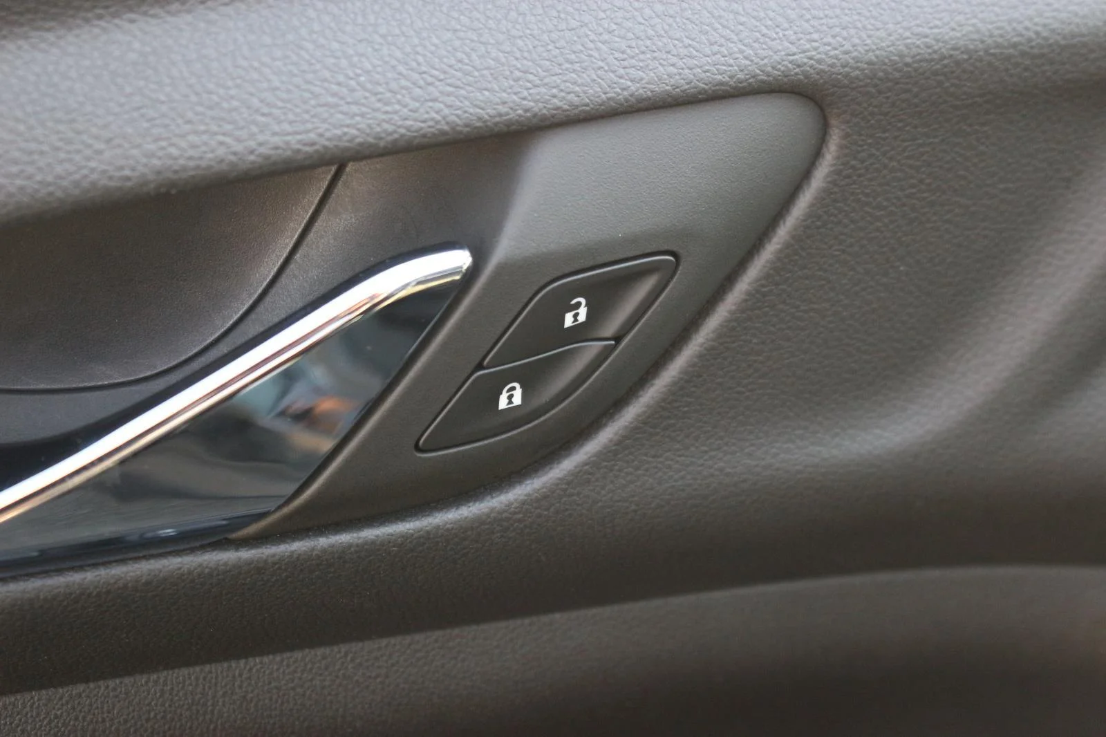 Used 2023 Ebony Twilight Metallic GMC AT4 image 14