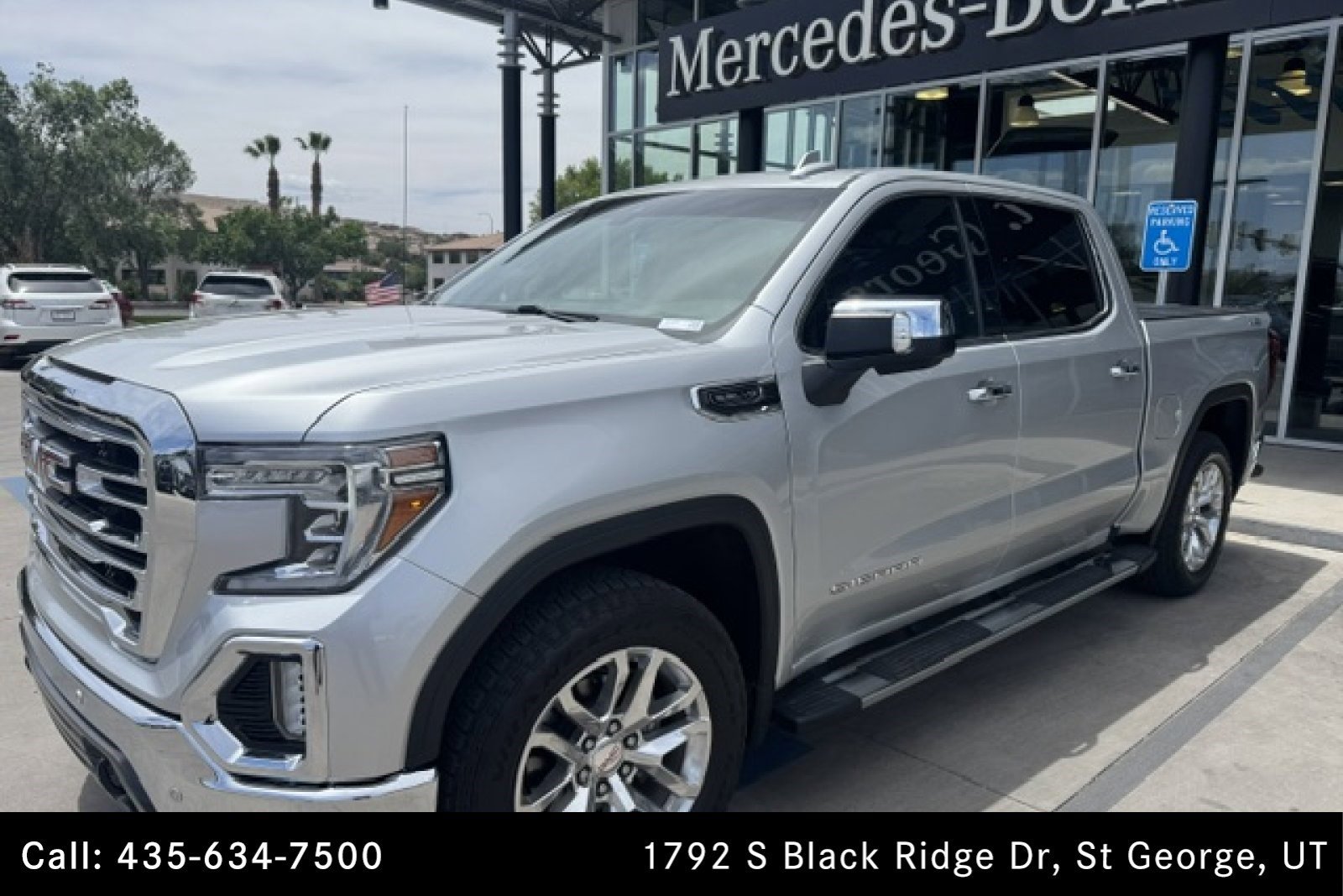 2021 GMC Sierra 4WD Crew Cab Short Box SLT's photo