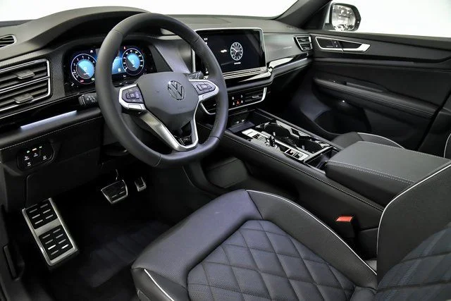 2026 Volkswagen Atlas Cross Sport SEL Premium R-LINE - Photo 8