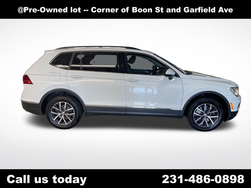 Used 2020 White Volkswagen 2.0T SE image 6
