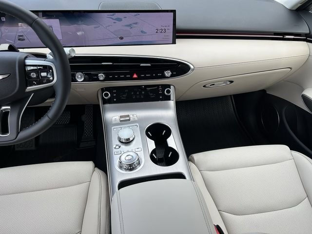 New 2026 White Genesis 2.5T Select image 8