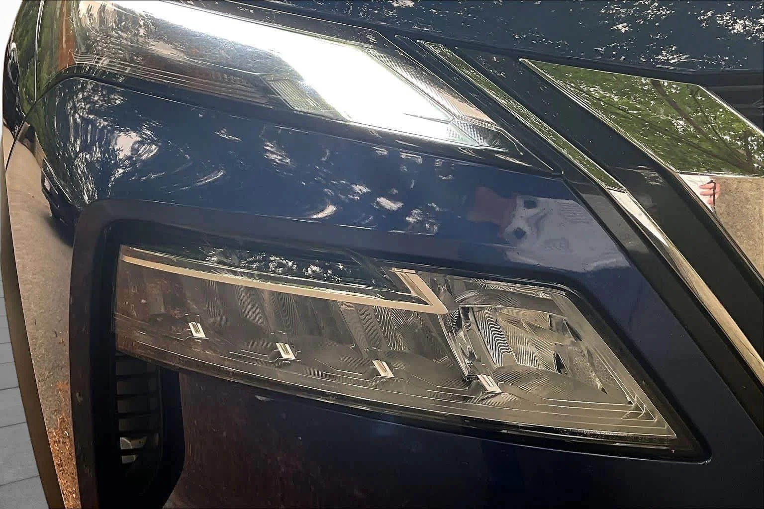 Used 2022 Caspian Blue Metallic Nissan SV image 26