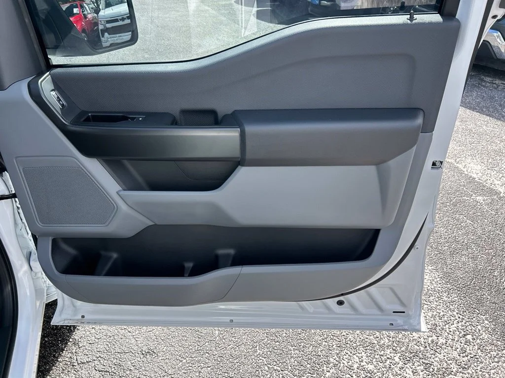 New 2026 Oxford White Ford XL image 30