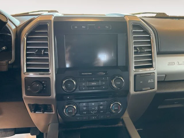 Used 2017 Magnetic Ford Lariat image 14