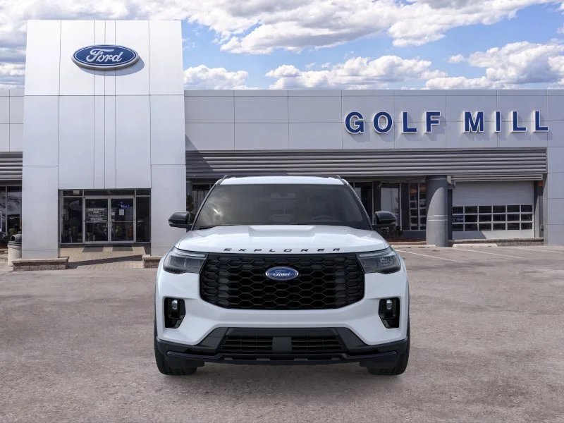 New 2026 Space White Metallic Ford ST-Line image 5