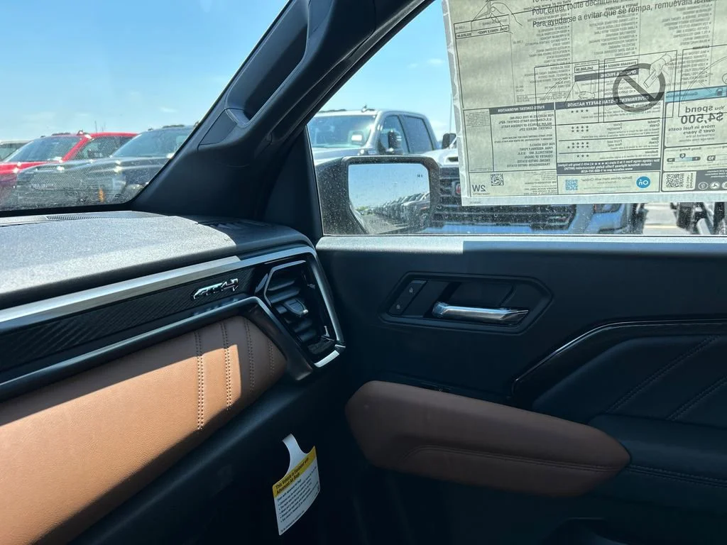 New 2026 Onyx Black GMC AT4 image 30
