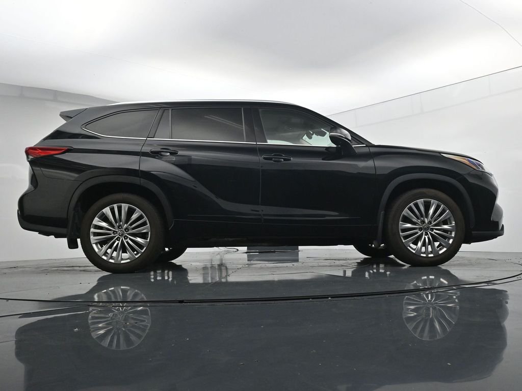 Used 2023 Black Toyota Platinum image 38