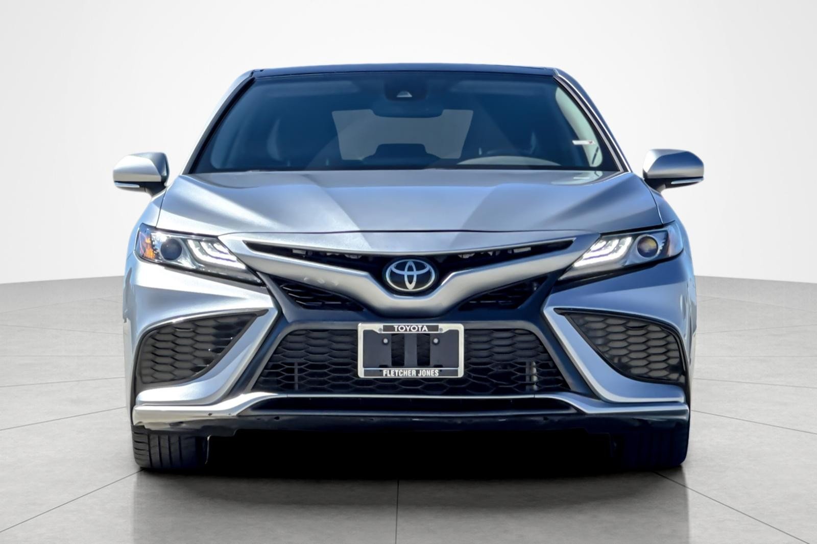 Used 2023 CELESTIAL SILVER MET Toyota XSE image 8