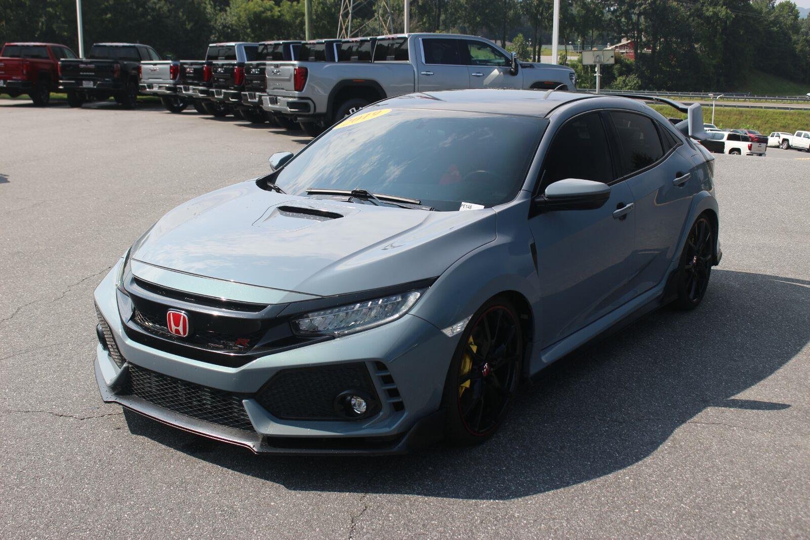 Used 2019 Grey Honda Touring image 4