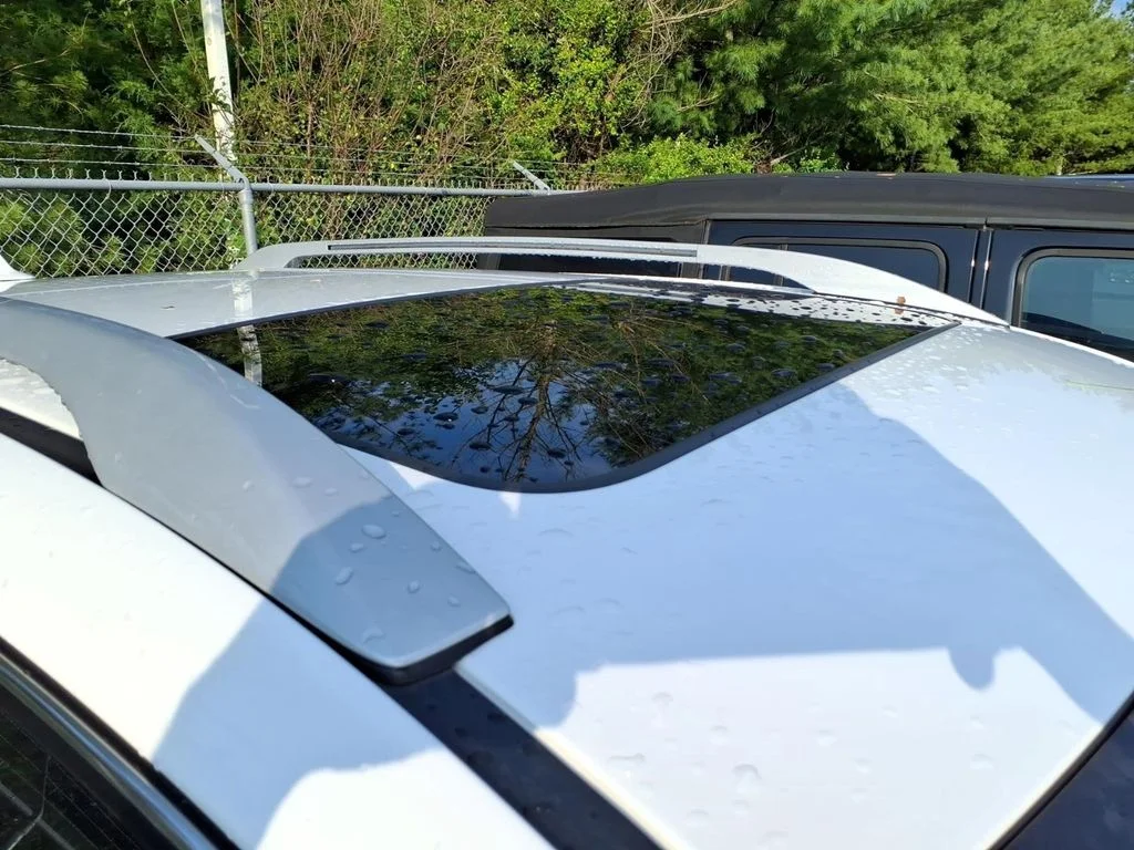 Used 2013  Lexus 350 image 21
