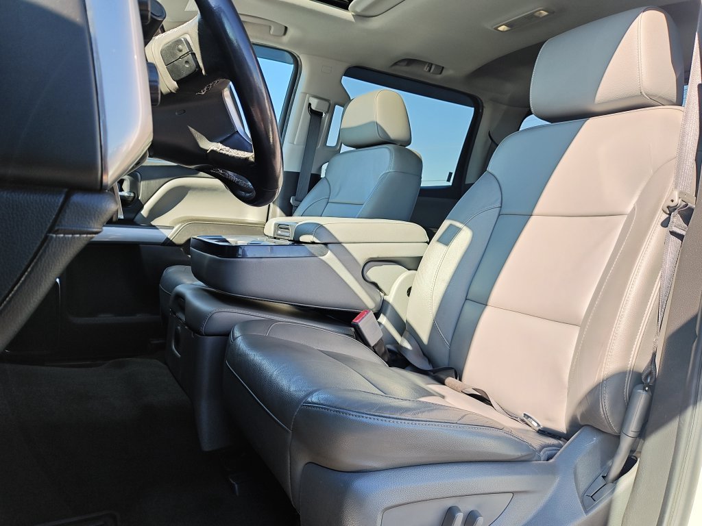 Used 2018 SUMMIT WHITE Chevrolet LTZ image 13