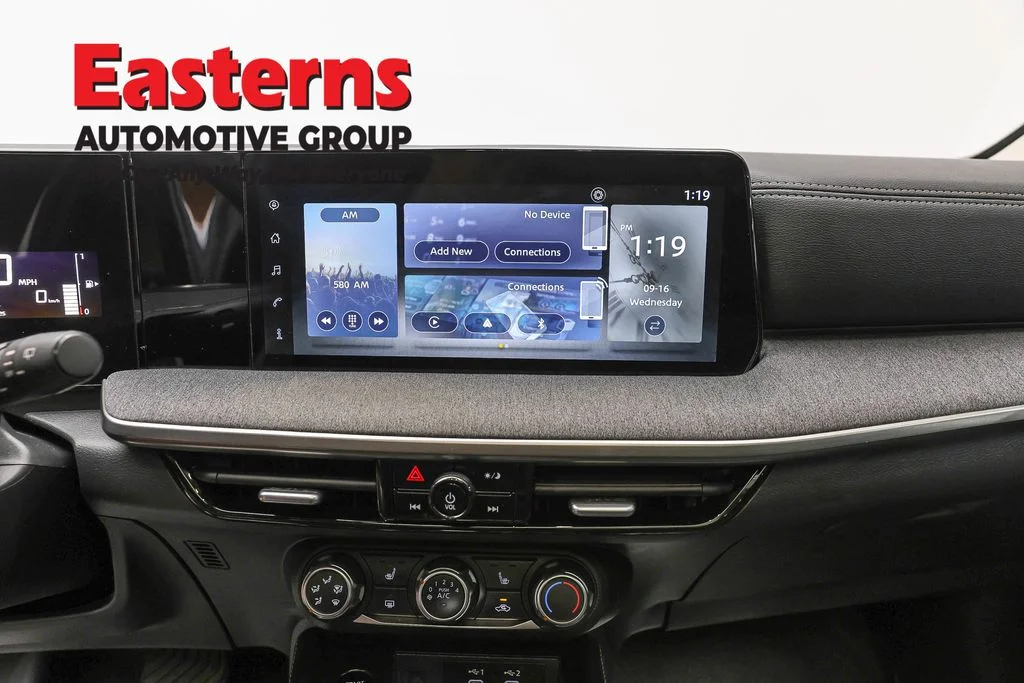 Used 2025 White Nissan SV image 12