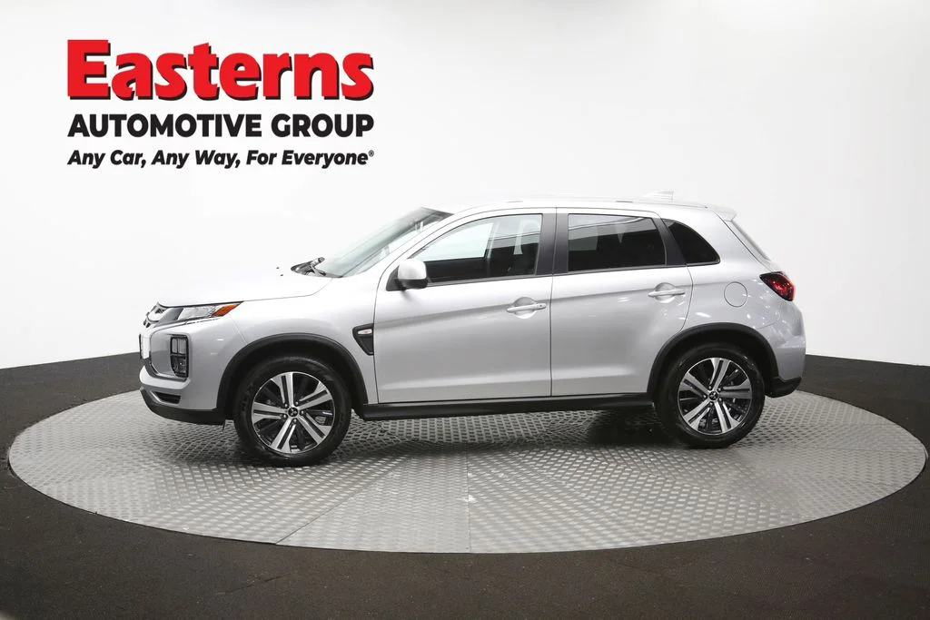 Used 2025 Silver Mitsubishi 2.0 SE image 94