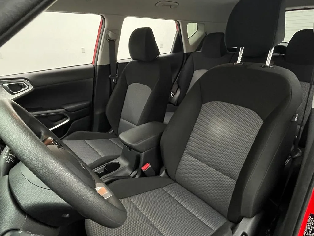 Used 2022  Kia LX image 16
