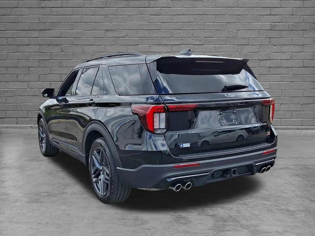 Used 2025 Black Ford ST image 9