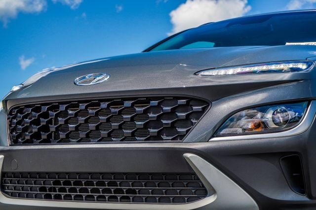 Used 2023 Gray Hyundai SEL image 2