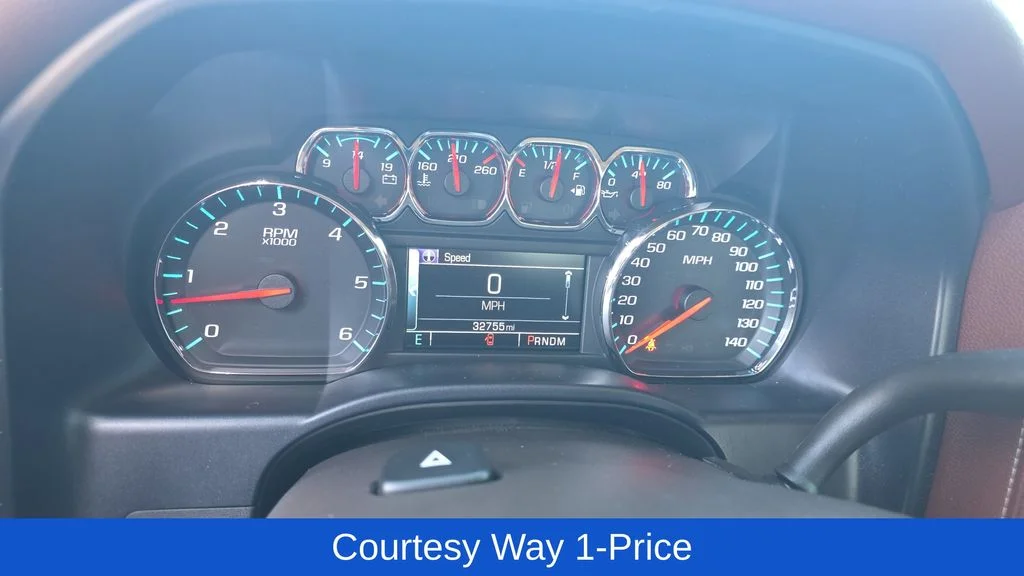 Used 2015 White Chevrolet High Country image 13