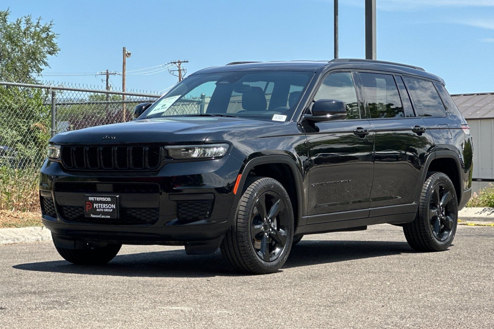Used 2023 Black Jeep Altitude image 8