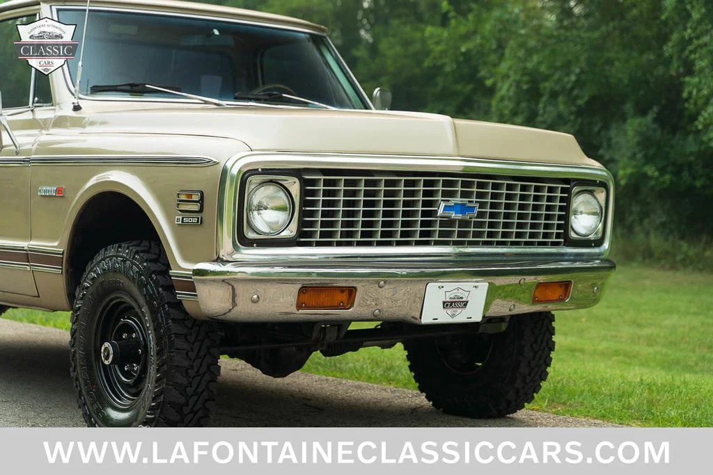 Used 1972 Gold Chevrolet Cheyenne image 16