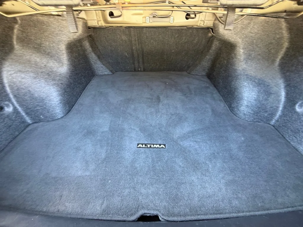 Used 2025 Black Nissan 2.5 SV image 10