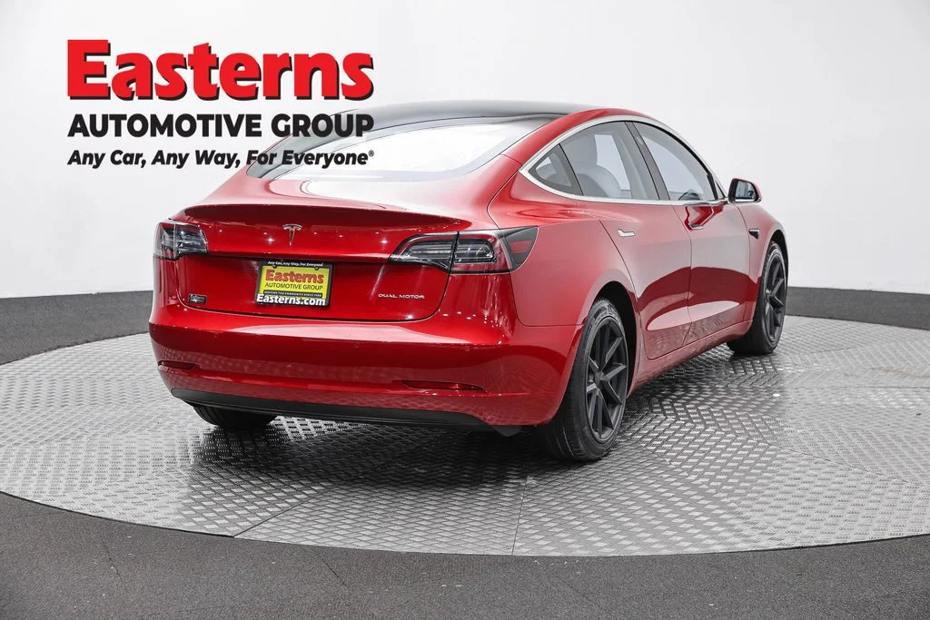 Used 2018 Red Tesla Long Range image 7