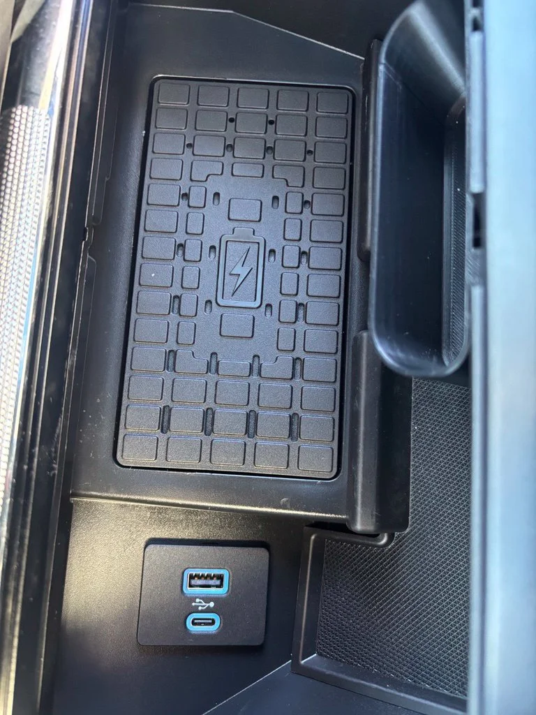 Used 2024 Gray Ford Platinum image 22