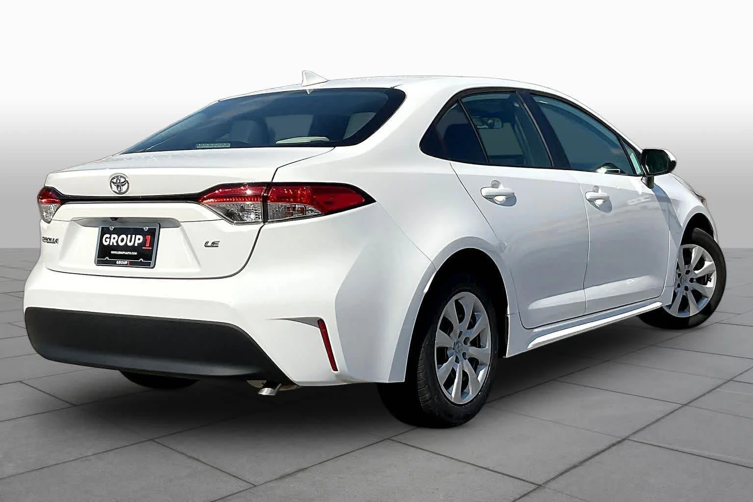 Used 2024 Ice Cap Toyota LE image 13