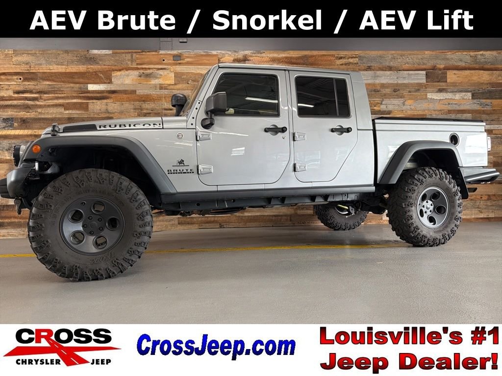 Used 2014 Billet Metallic Clearcoat Jeep Unlimited Rubicon image 1