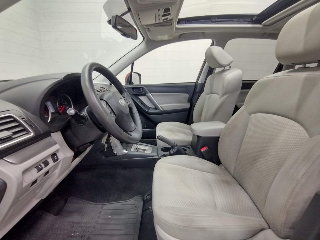 Used 2016 Red Subaru 2.5i Premium image 21