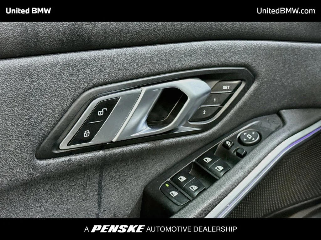 Used 2020 Jet Black BMW 330i image 10