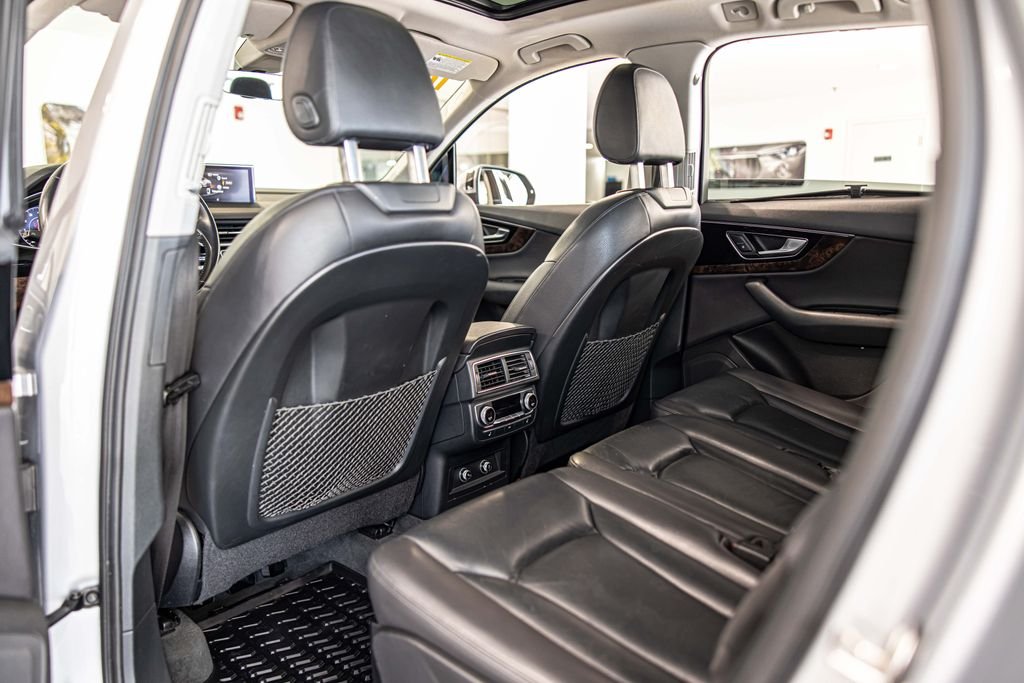 Used 2018  Audi 3.0T Prestige image 36