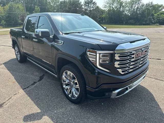 Used 2023 Onyx Black GMC Denali image 7
