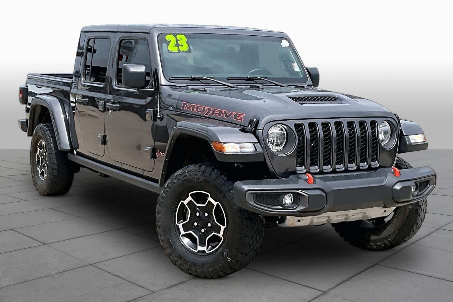 Used 2023 Granite Crystal Metallic Clearcoat Jeep Mojave image 3
