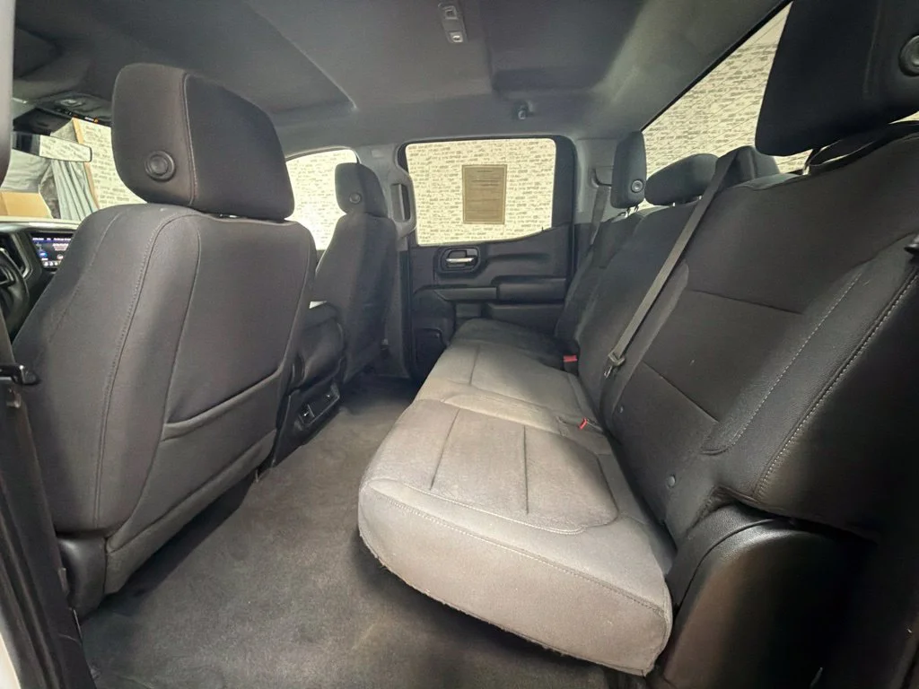 Used 2022 Summit White Chevrolet Custom image 13
