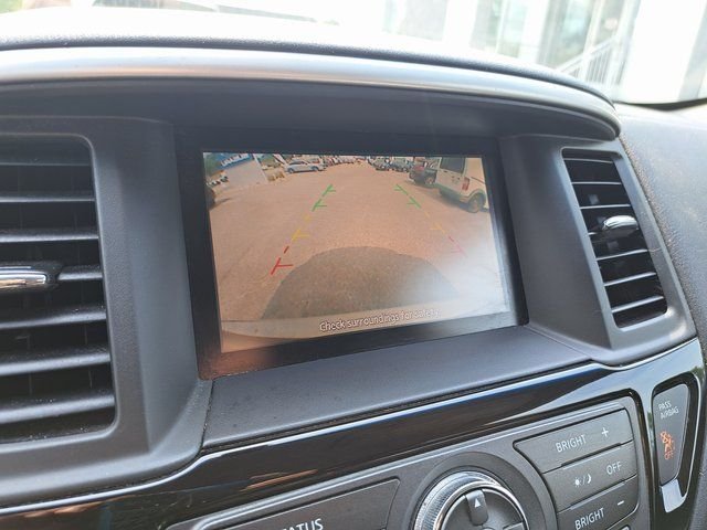 Used 2016 Black Nissan SV image 15