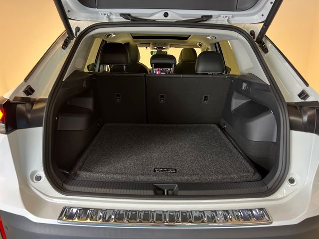 New 2026 White Volkswagen 2.0T SE image 5