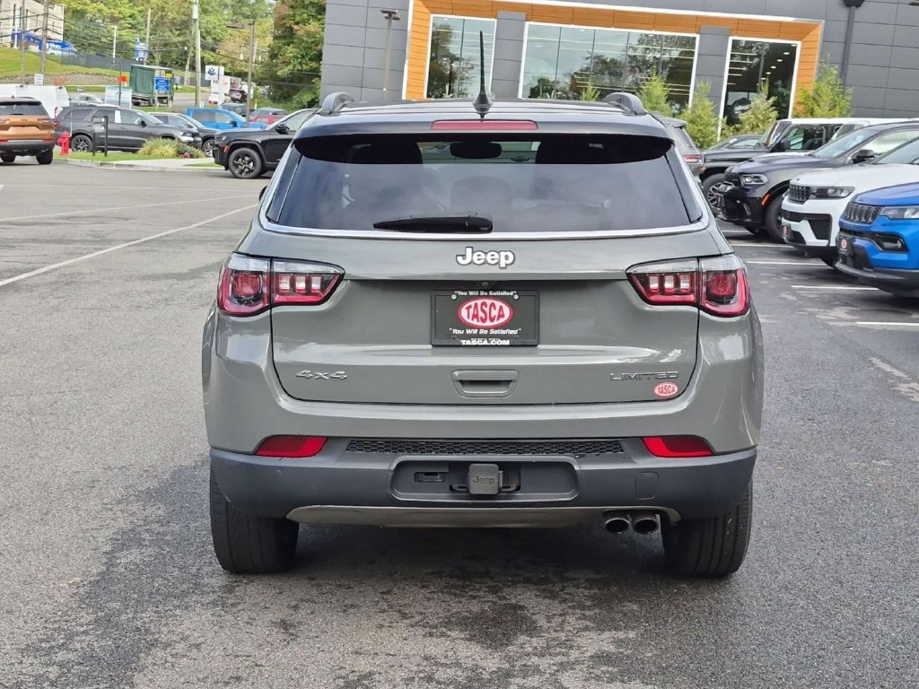 Used 2020 Gray Jeep Limited image 4