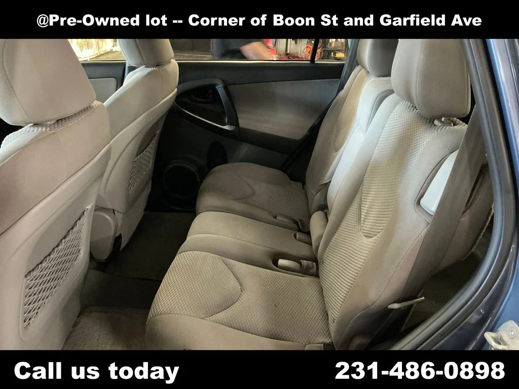 Used 2012 Blue Toyota Base image 25