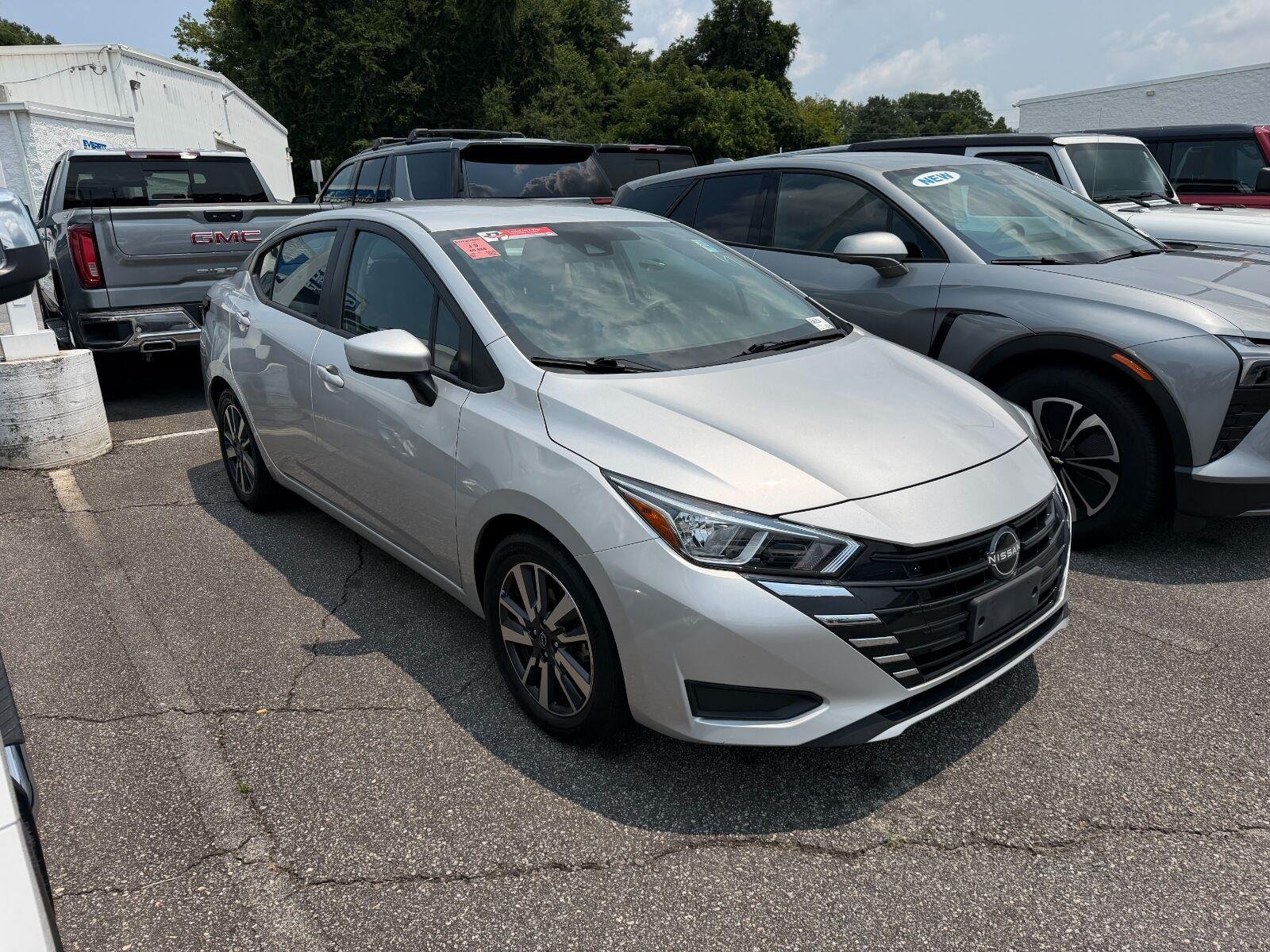 Used 2023 Brilliant Silver Metallic Nissan SV image 2