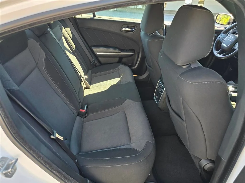 Used 2022 White Dodge SXT image 13