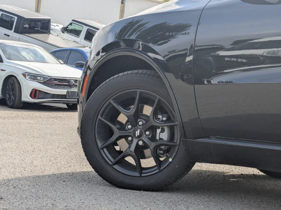 New 2026 Black Dodge GT HEMI V8 Plus - - AWD - Blacktop Package - 5.7L HEMI V8 - Adaptive Cruise Control & More! image 9