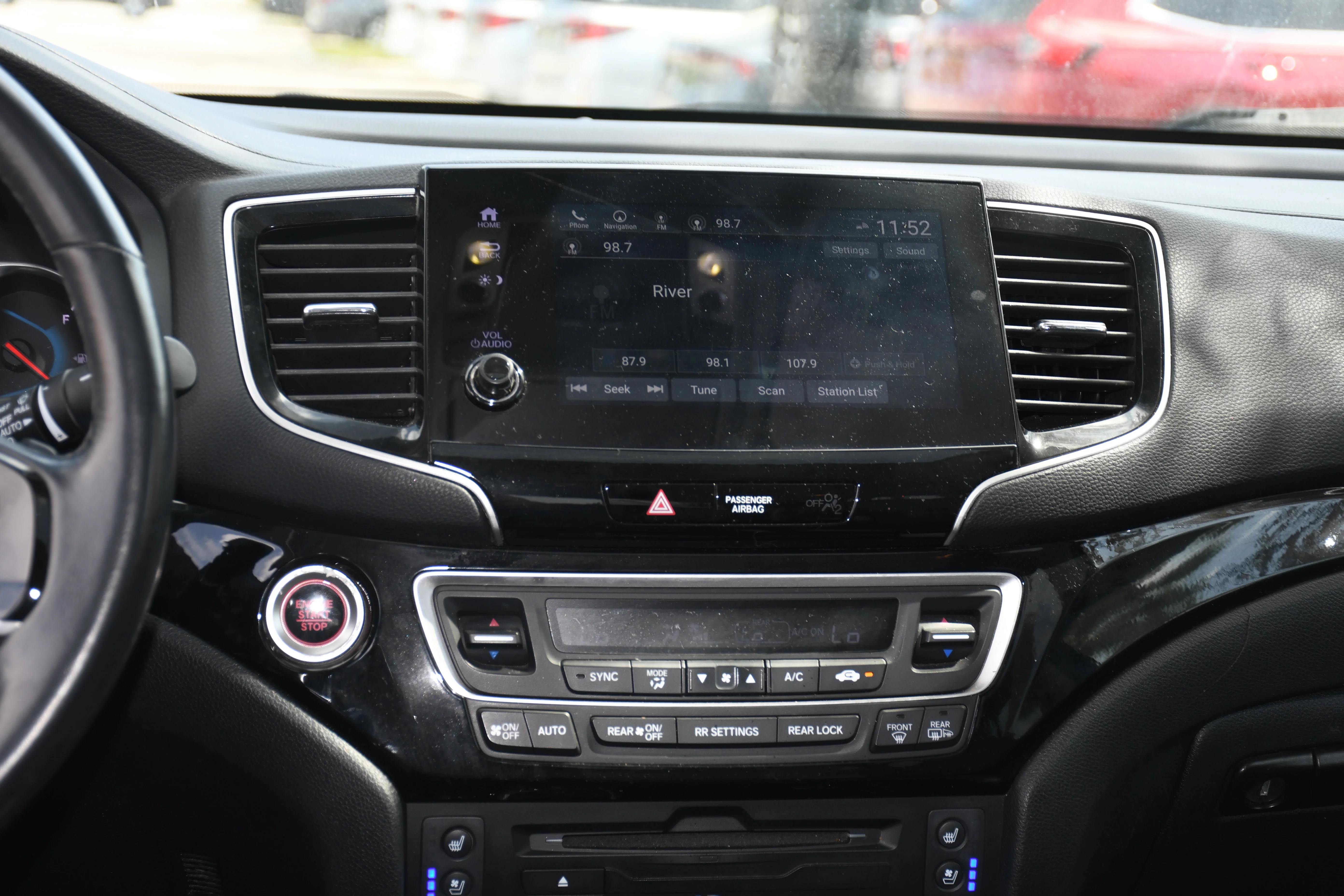 2022 Honda Pilot Elite - Photo 19